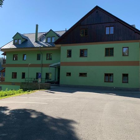 Karlov Pod Pradedem Apartmany Orbit Exterior photo